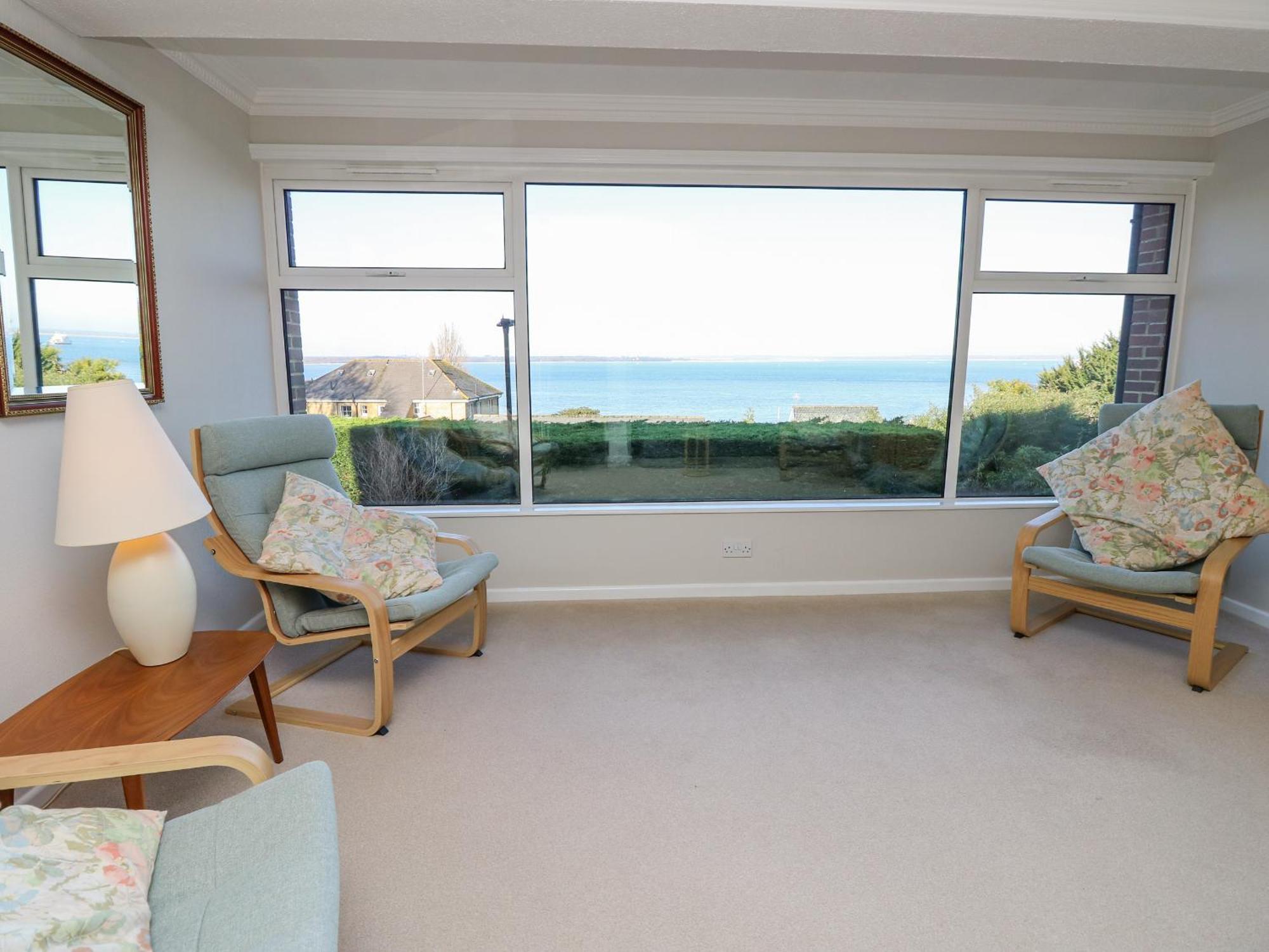 High Tide Villa Cowes  Bagian luar foto